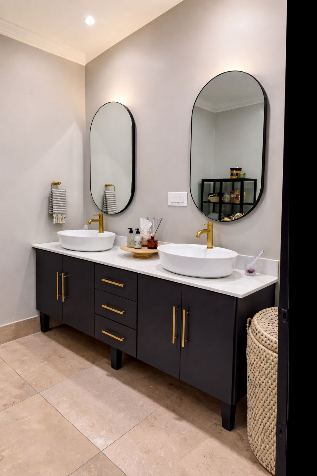 Modern Double Vanity w/ Quartz Top