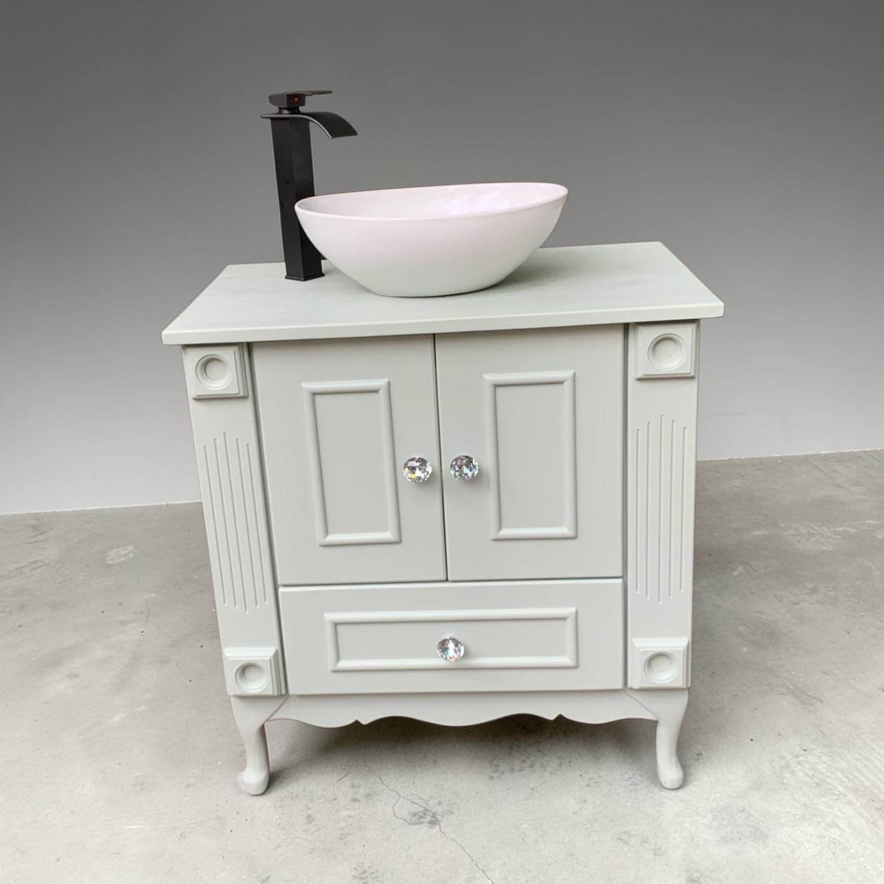 Single Vanity w/ Quartz Top, Basin & Tap