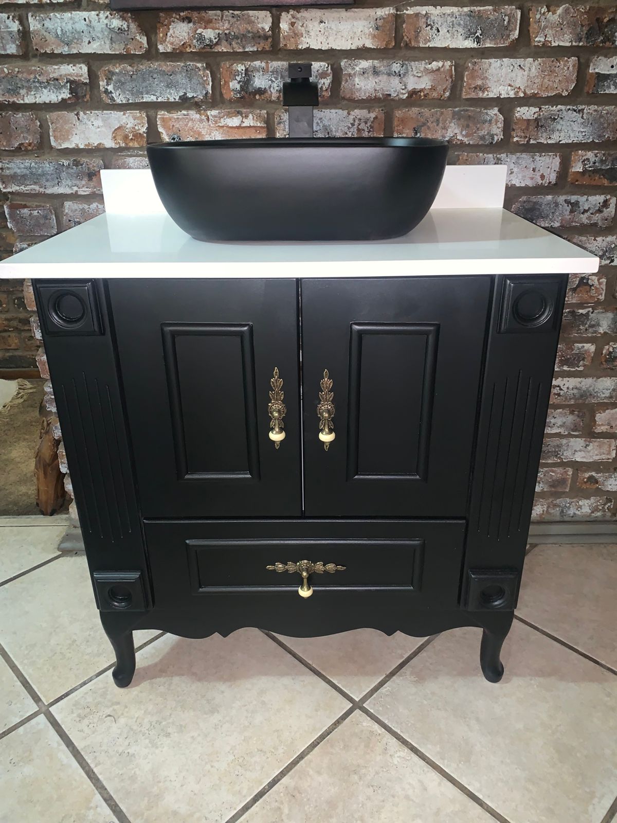 Black Bathroom Vanity – 800 x 500 with basin & tap
