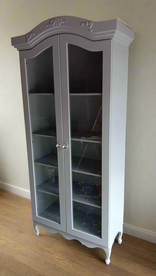 French Style Display Unit